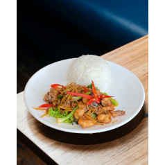 បាយឆាខ្ញីសាច់មាន់