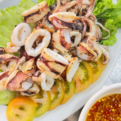 Grilled Squid with Chilly Fish Sauce (S $7|L $9.5)