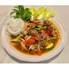 Papaya Salad With Cockle