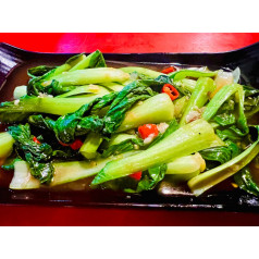 Fried pak choi with oyster sauce 