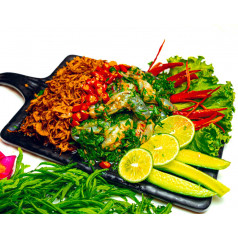 Shrimp salad with vegetable 