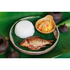 បាយត្រីកាហែ+ជ្រក់ស្វាយ