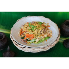 មីឆាសាច់គោ/ មាន់