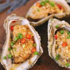 Grilled oysters