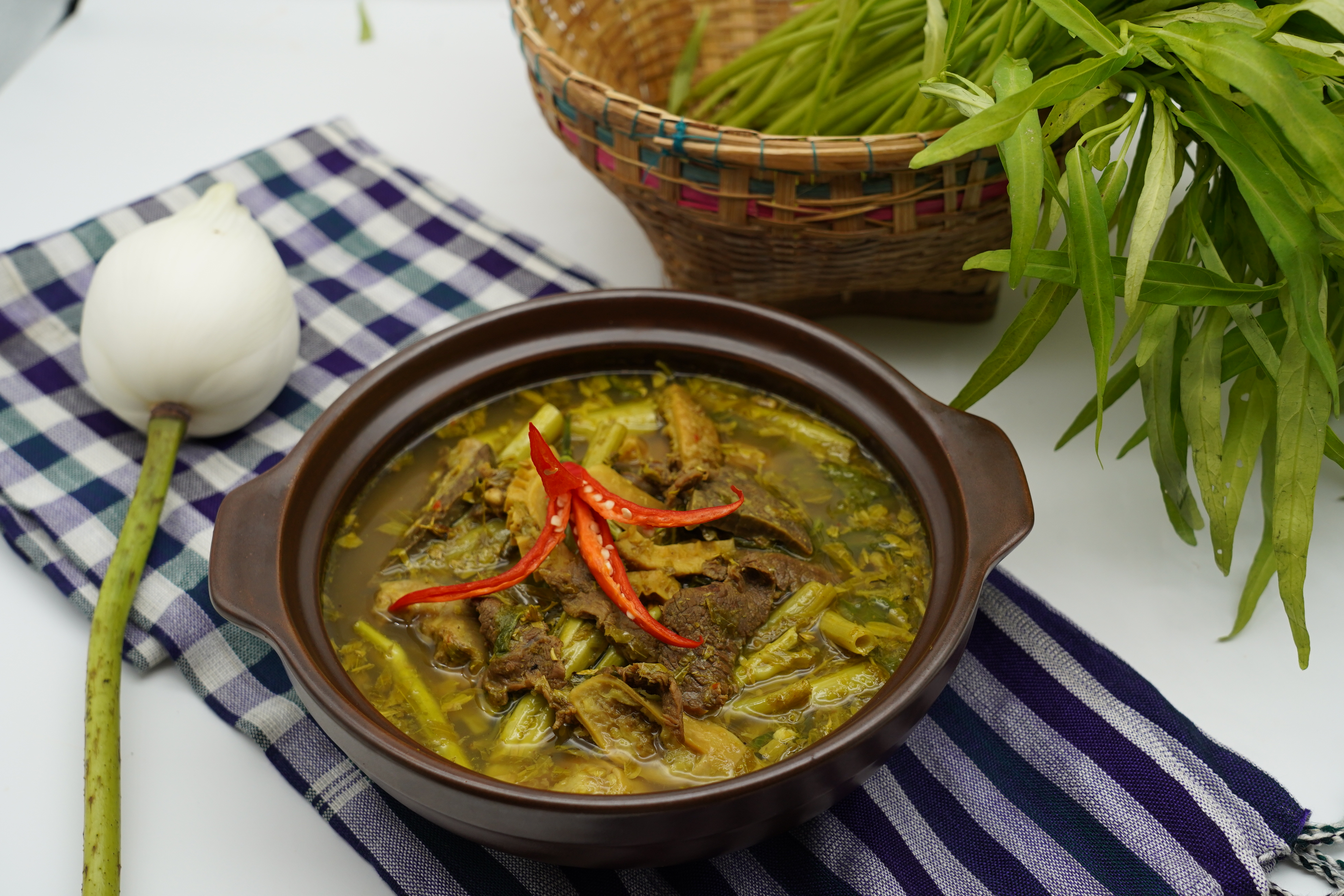 Samlor Maju Kroeung with Beef and Offal
